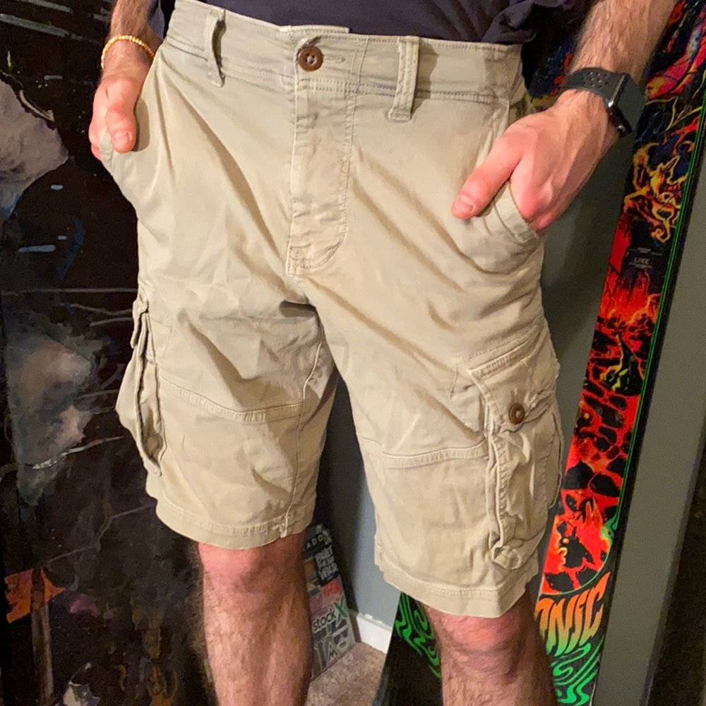 American Eagle cargo shorts